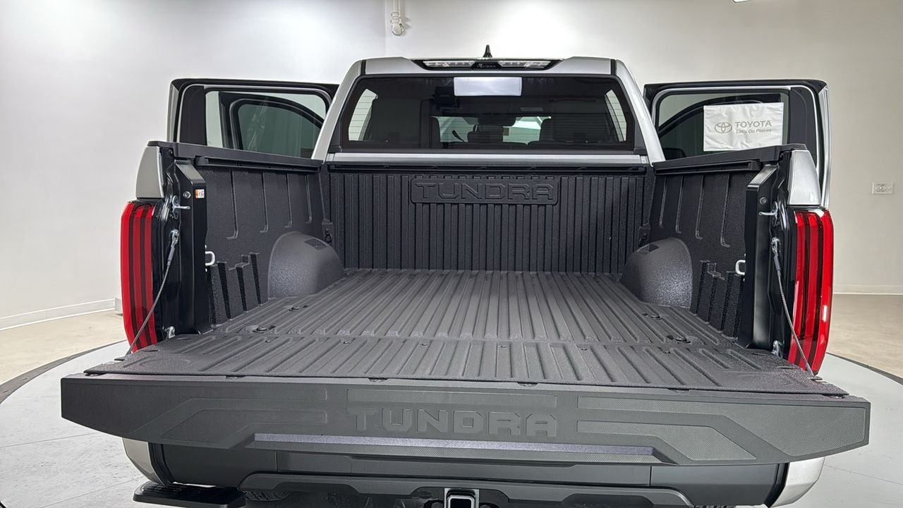 2026 Toyota Tundra SR5 - Photo 16