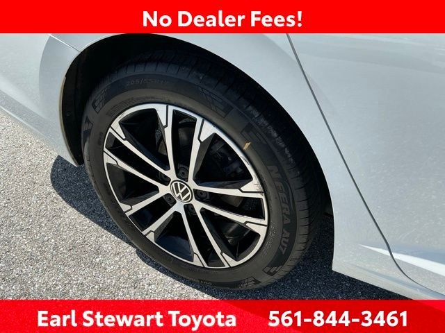 Used 2025 White Volkswagen 1.5T Sport image 42