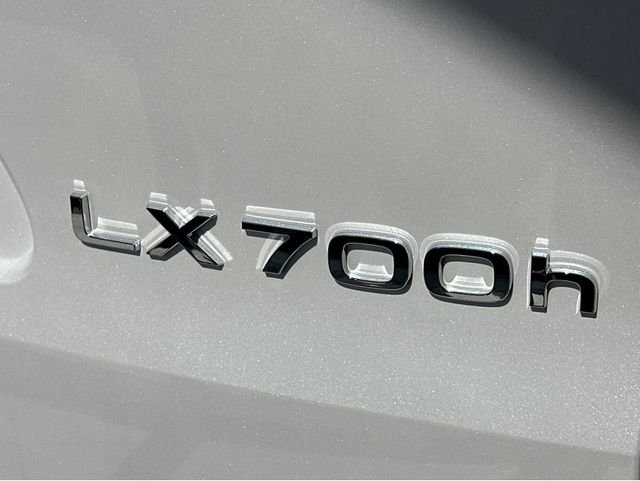 2026 Lexus LX 700h Luxury - Photo 22