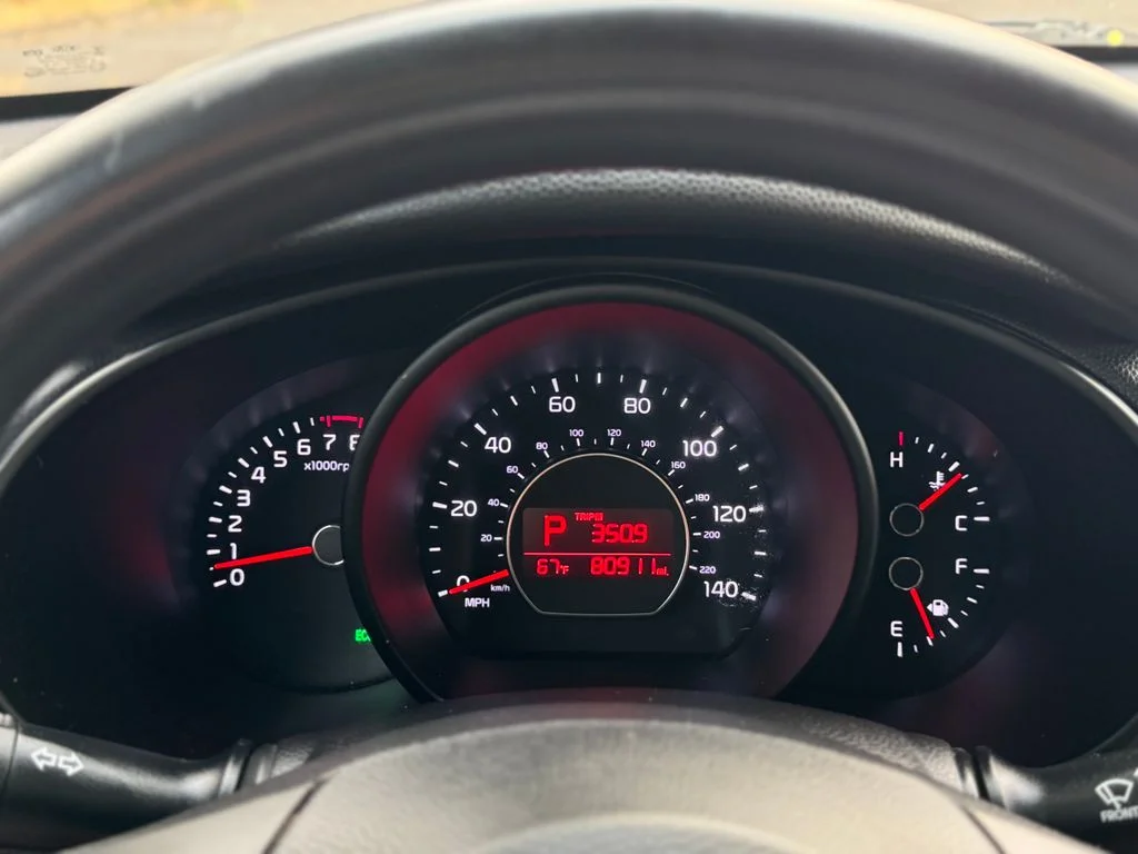 Used 2014 Alien II Kia Base image 18
