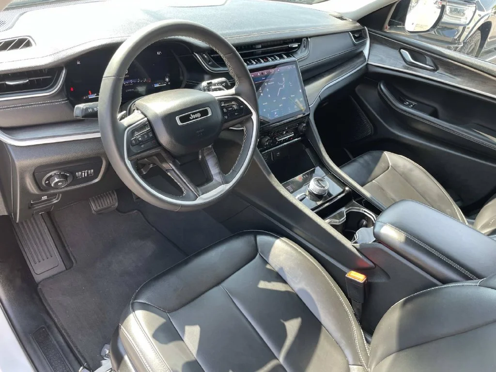 Used 2023 White Jeep Limited image 38