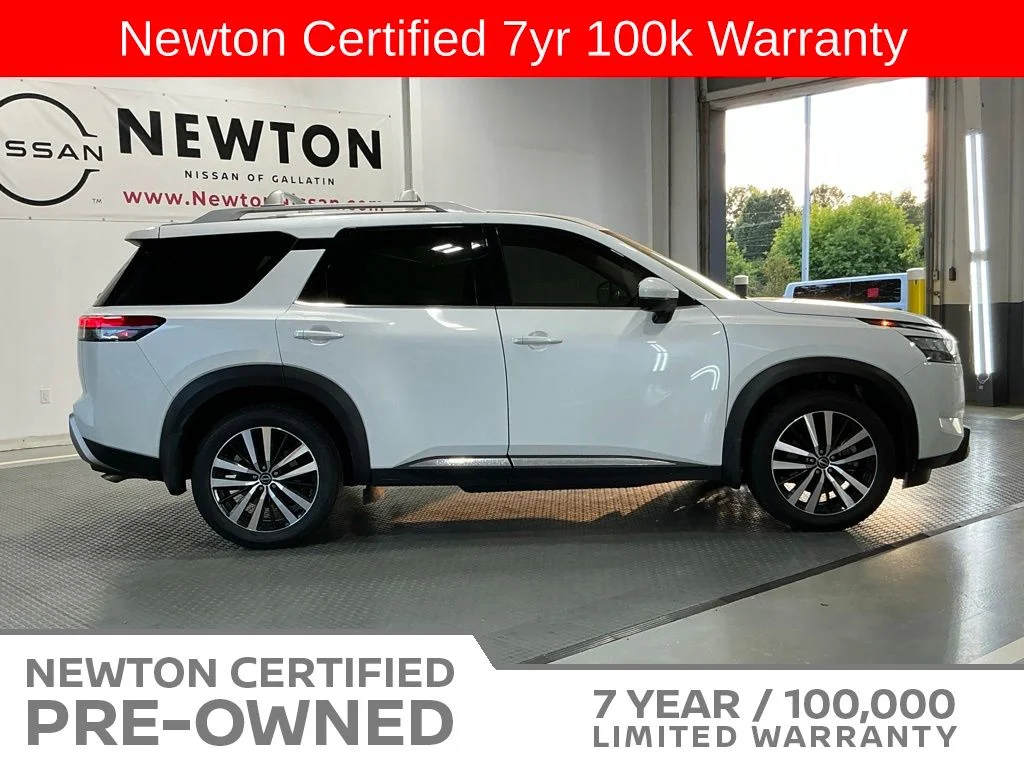 Certified Used 2025 Everest White Pearl Tricoat Nissan Platinum image 11