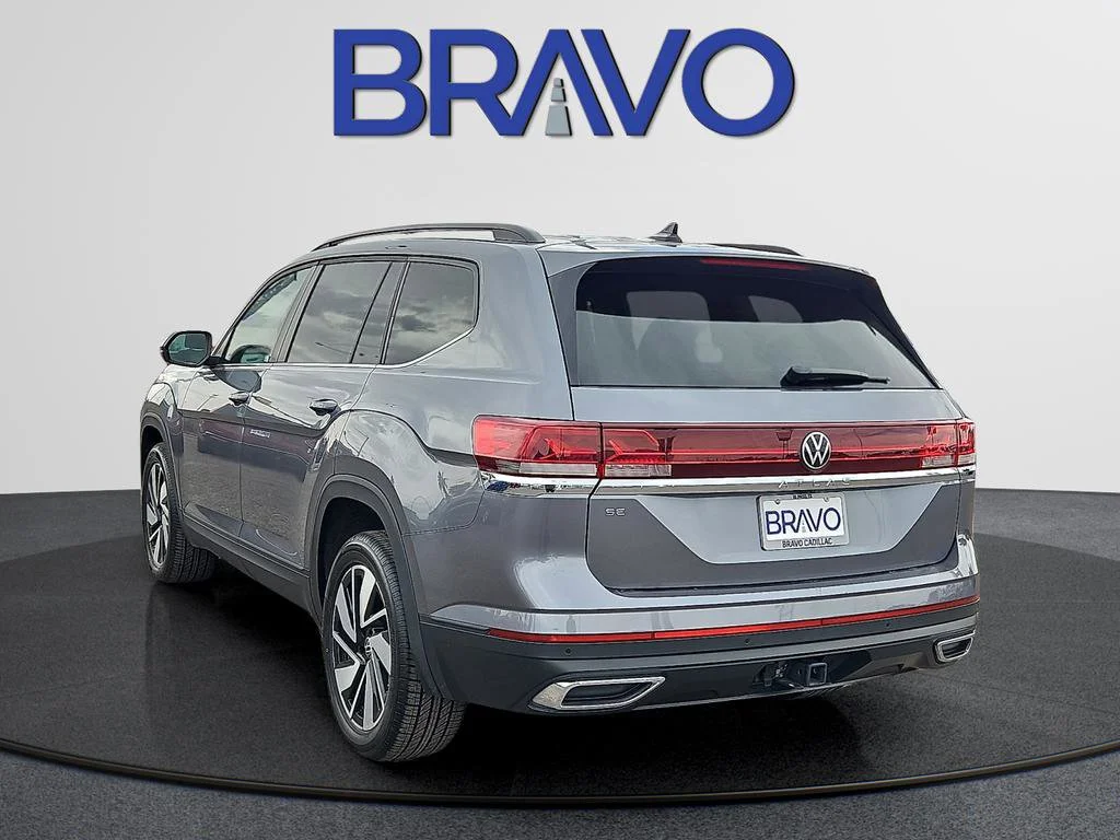 Used 2025 White Volkswagen 2.0T SE w/Technology image 5