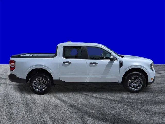 New 2026 Space White Metallic Ford XLT image 3