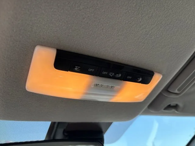 2025 Nissan Versa Sedan SV - Photo 24