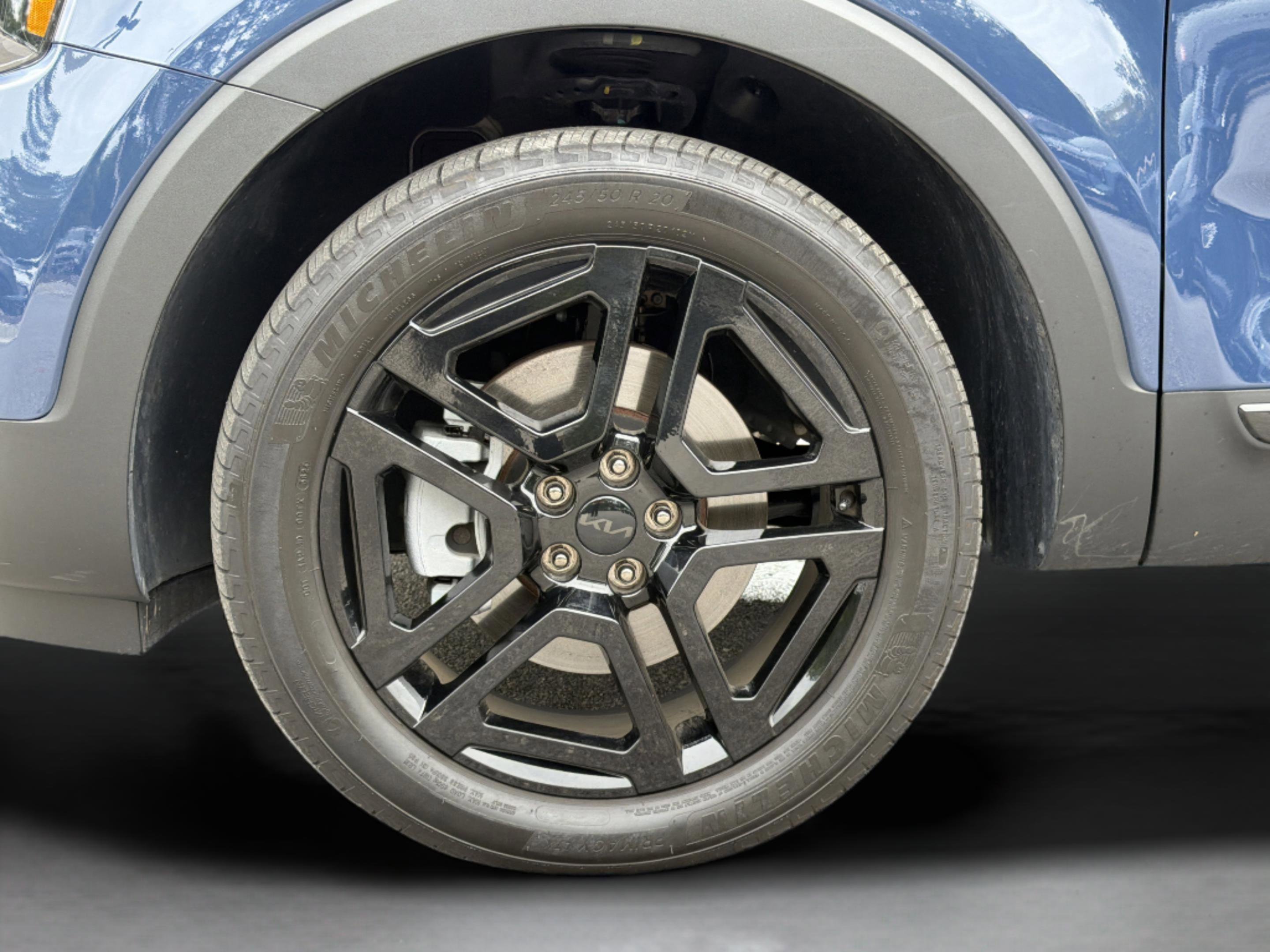 Used 2025 Midnight Lake Blue Kia SX-Prestige X-Line image 32