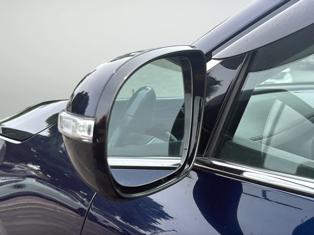 Used 2020 Blue Kia EX image 10