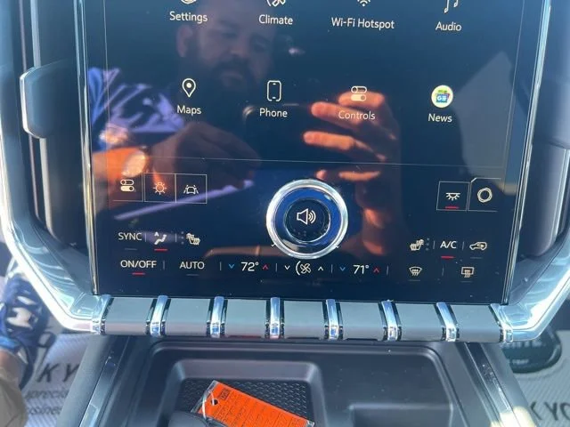 New 2026 Summit White GMC Elevation image 27