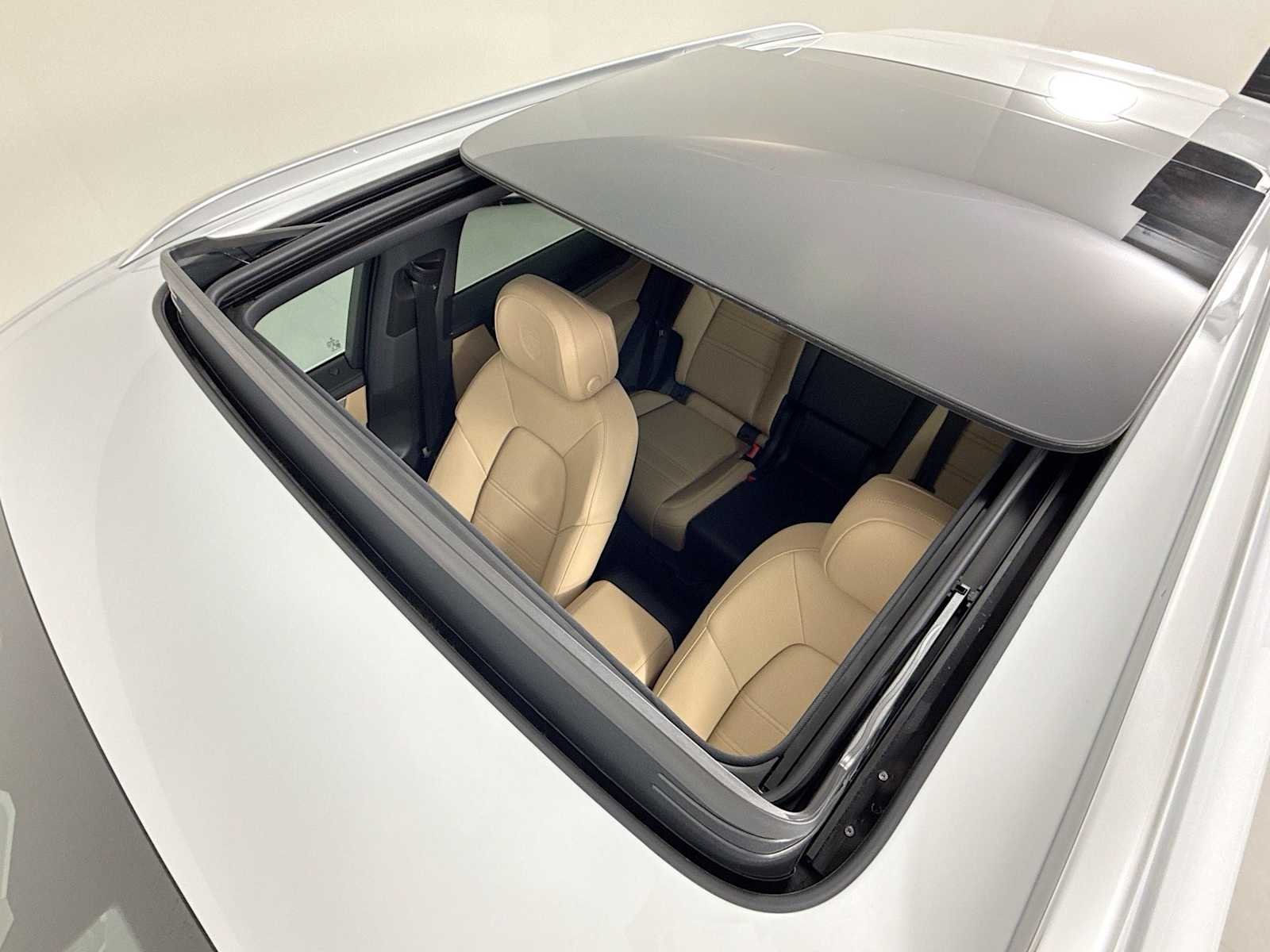 New 2026 Carrara White Metallic Porsche S image 22