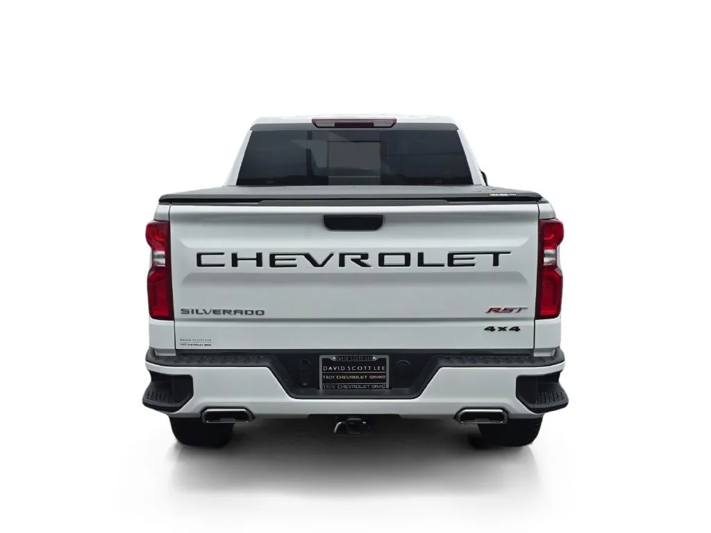 Used 2026 Summit White Chevrolet RST image 8