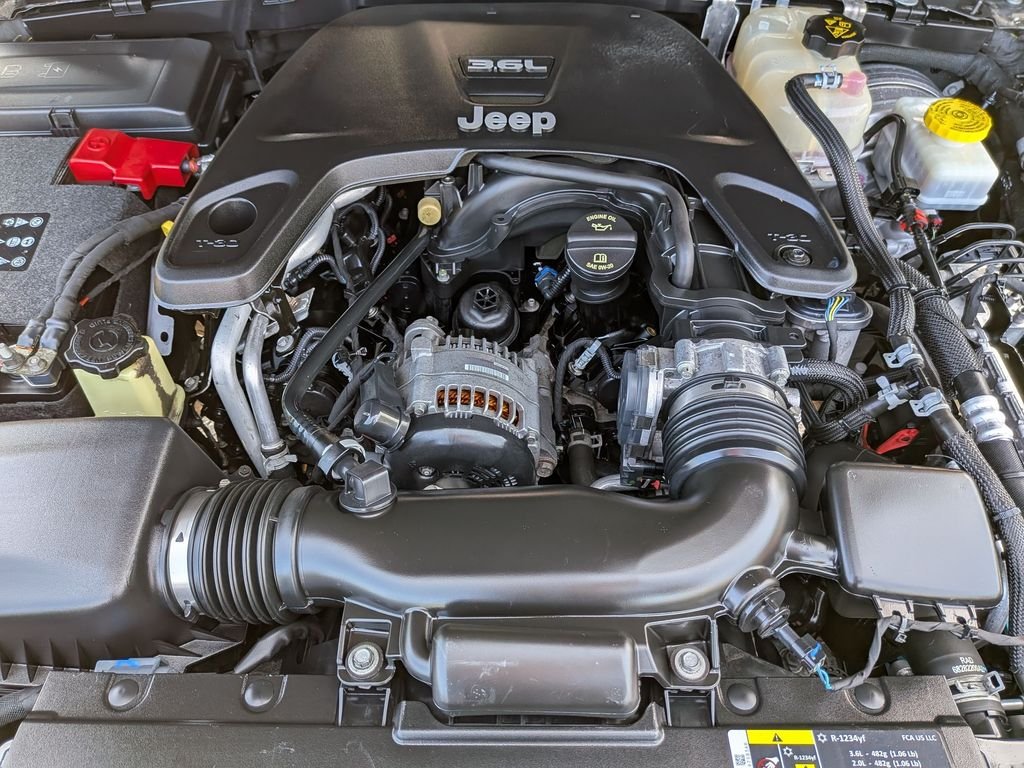 Used 2018 Gray Jeep Unlimited Sahara image 31