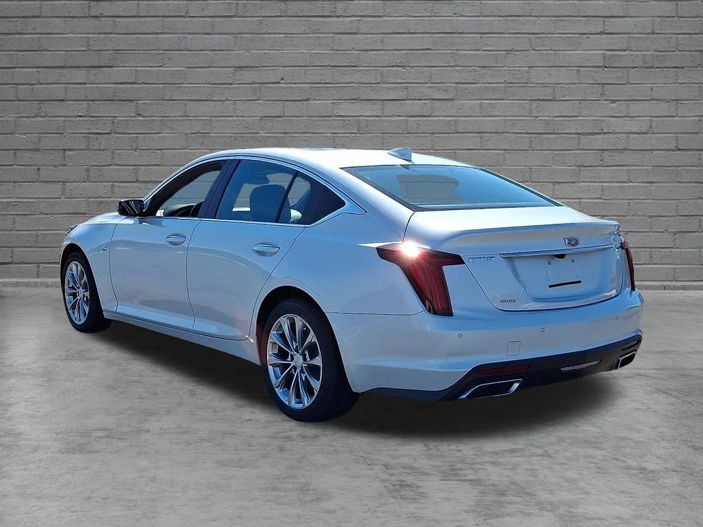 Used 2020 Crystal White Tricoat Cadillac Premium Luxury image 39