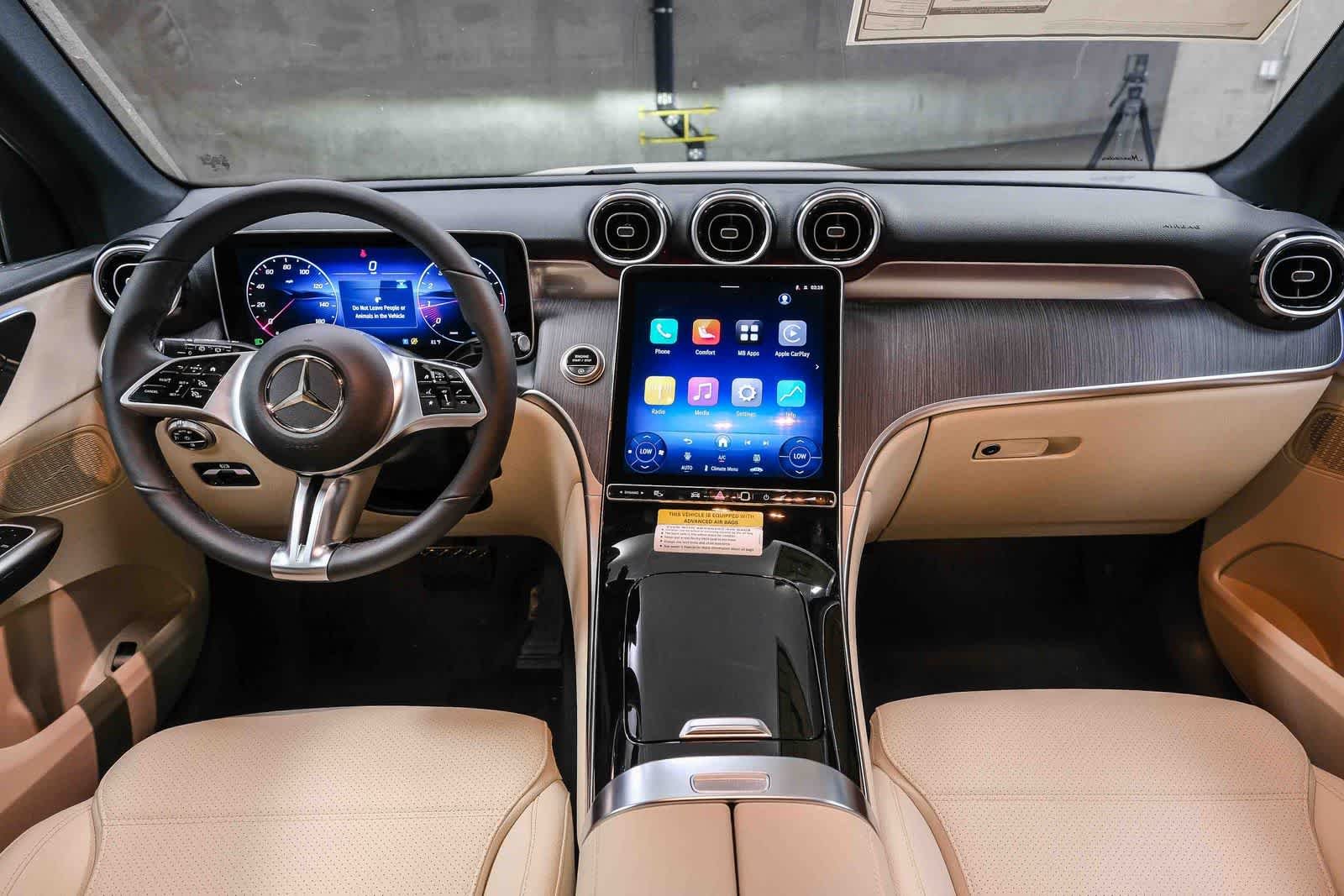New 2026 Polar White Mercedes-Benz GLC 300 image 56