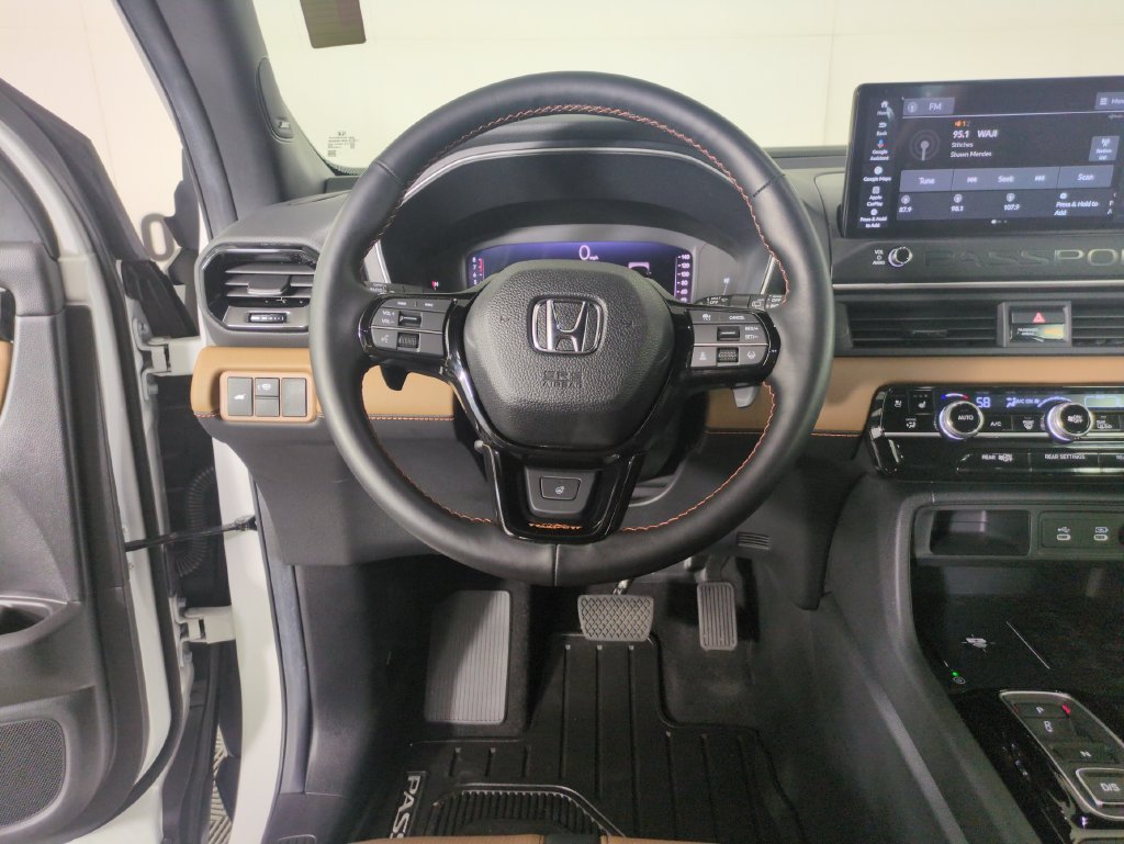 Certified Used 2026 Platinum White Pearl Honda TrailSport Elite image 19