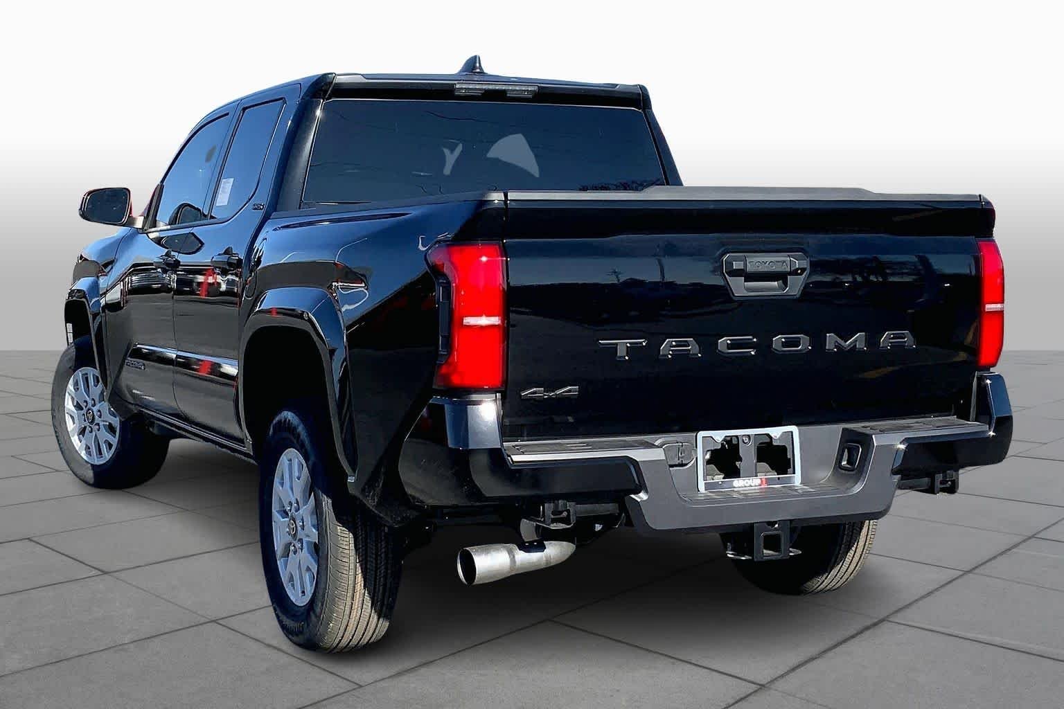 2026 Toyota Tacoma SR5 - Photo 12