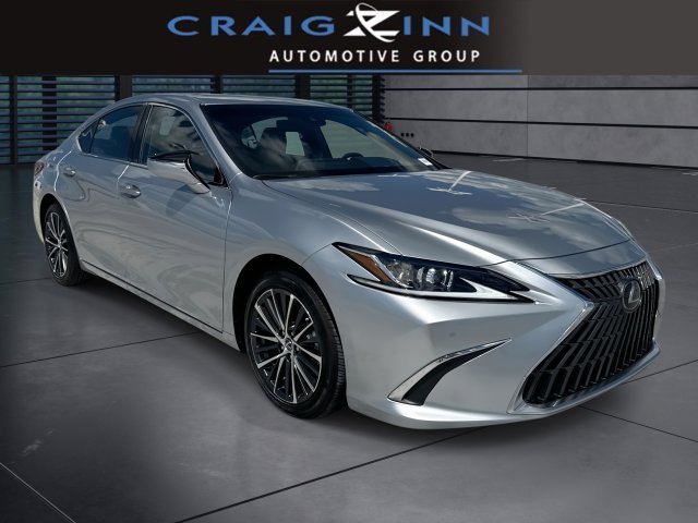 2025 Lexus ES