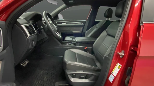 Used 2022 Aurora Red Metallic Volkswagen 3.6L V6 SEL R-Line image 9