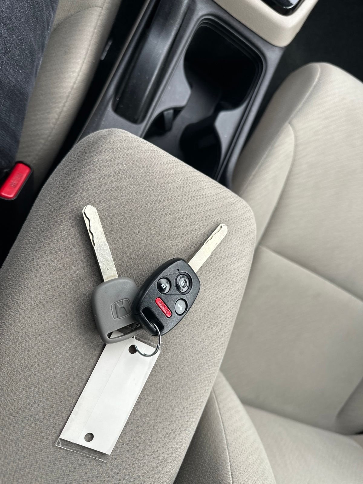 Used 2013 White Honda LX image 7