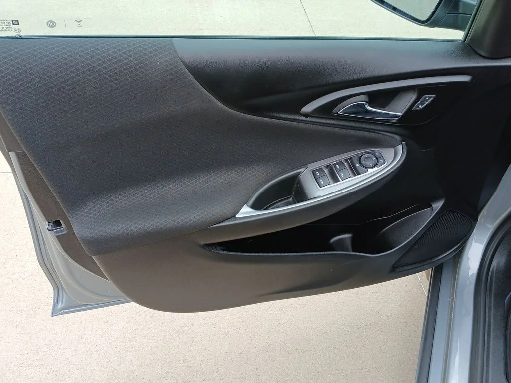 Used 2024 Gray Chevrolet LT image 23