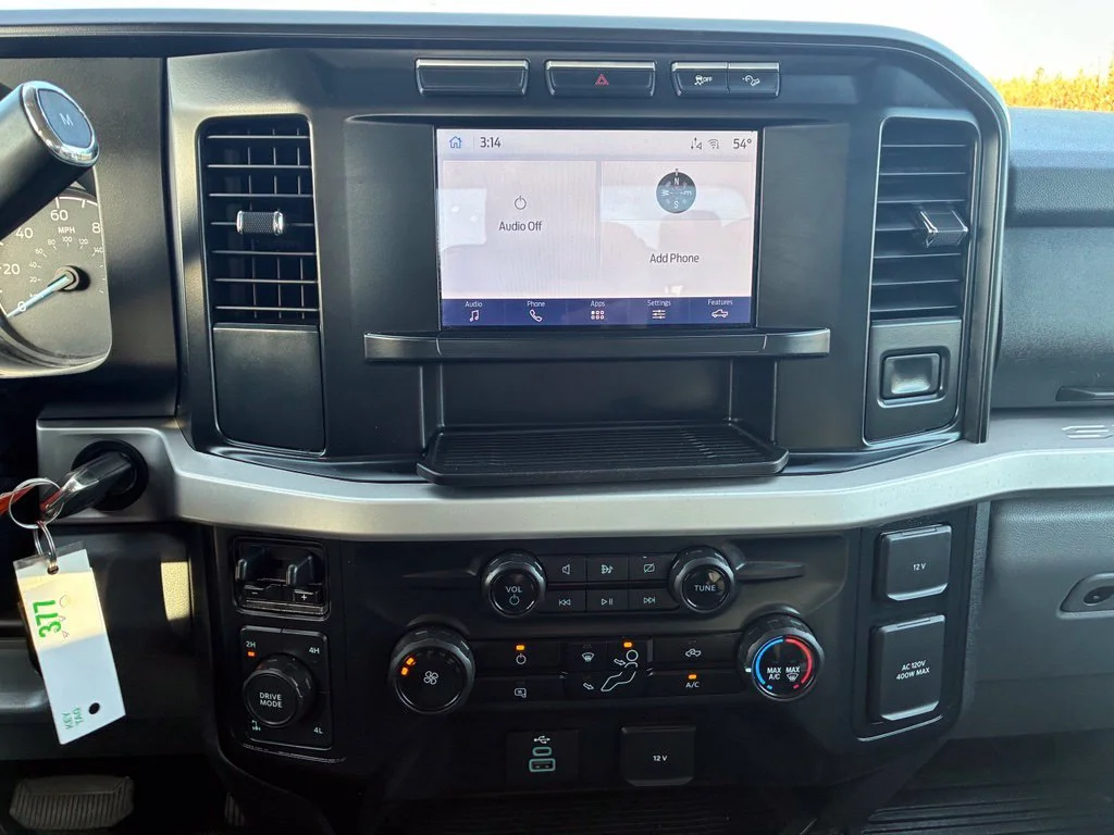 Used 2024 White Ford XLT image 12