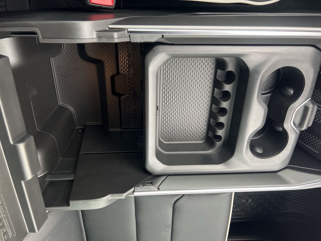 2026 RAM 1500 Laramie - Photo 28