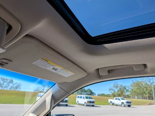 Used 2019 White Chevrolet LT image 21
