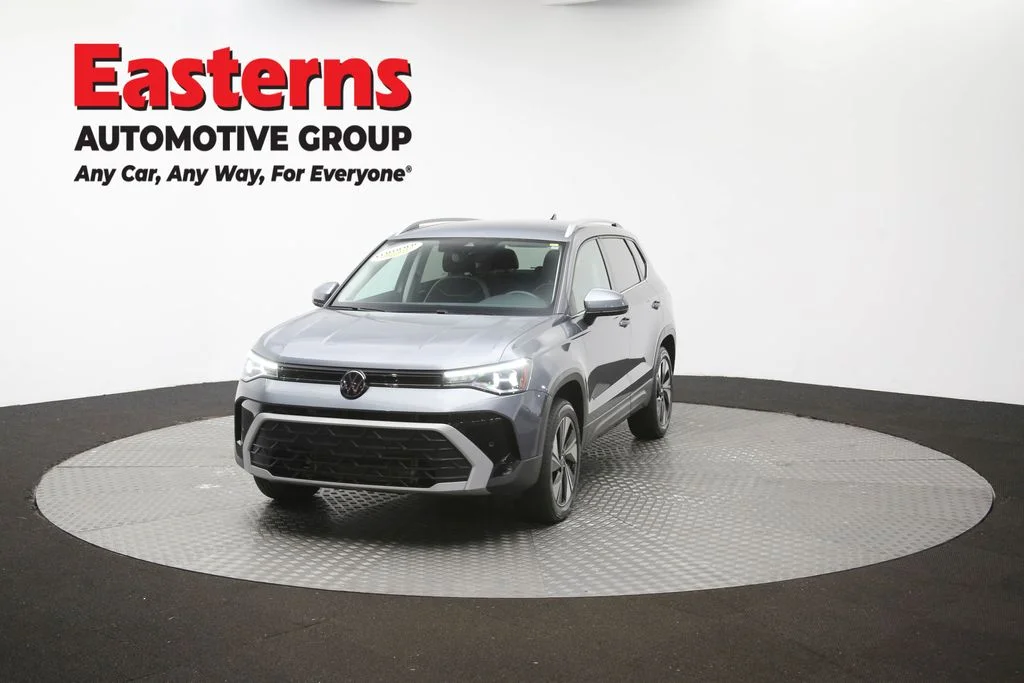 Used 2025 Gray Volkswagen 1.5T SE image 52