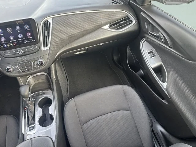 Used 2025 Black Chevrolet LT image 19