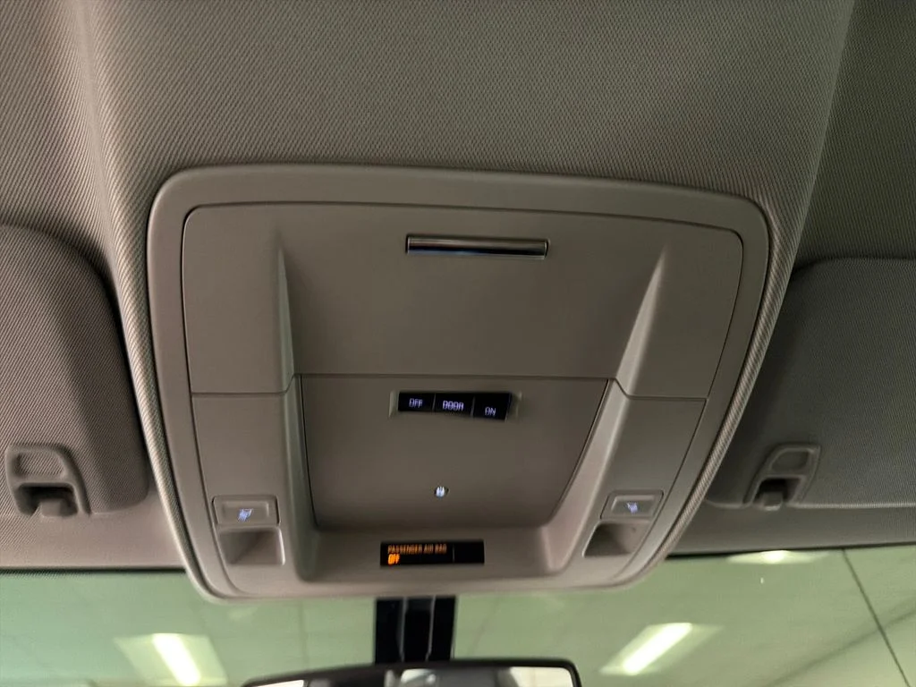 Used 2018 Red Chevrolet LT image 16