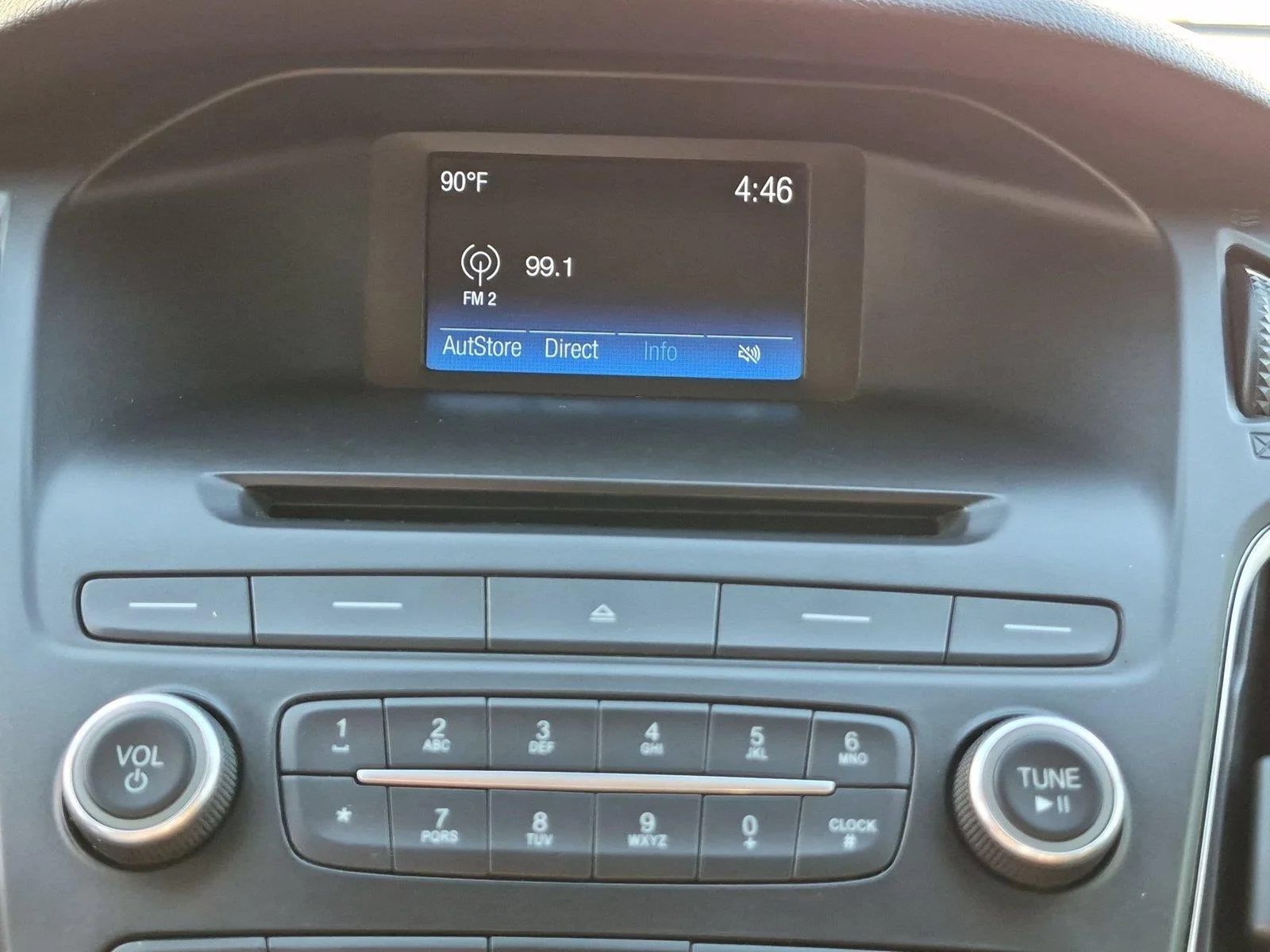 Used 2016 Shadow Black Ford SE image 24