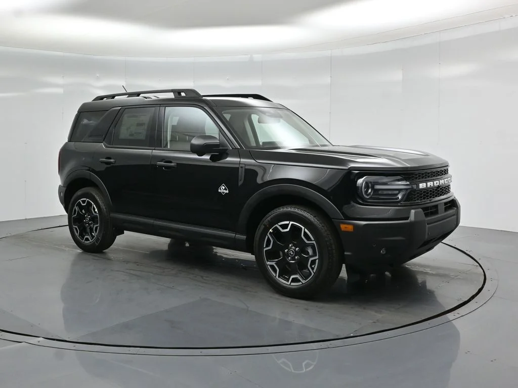 New 2026 Shadow Black Ford Outer Banks image 23