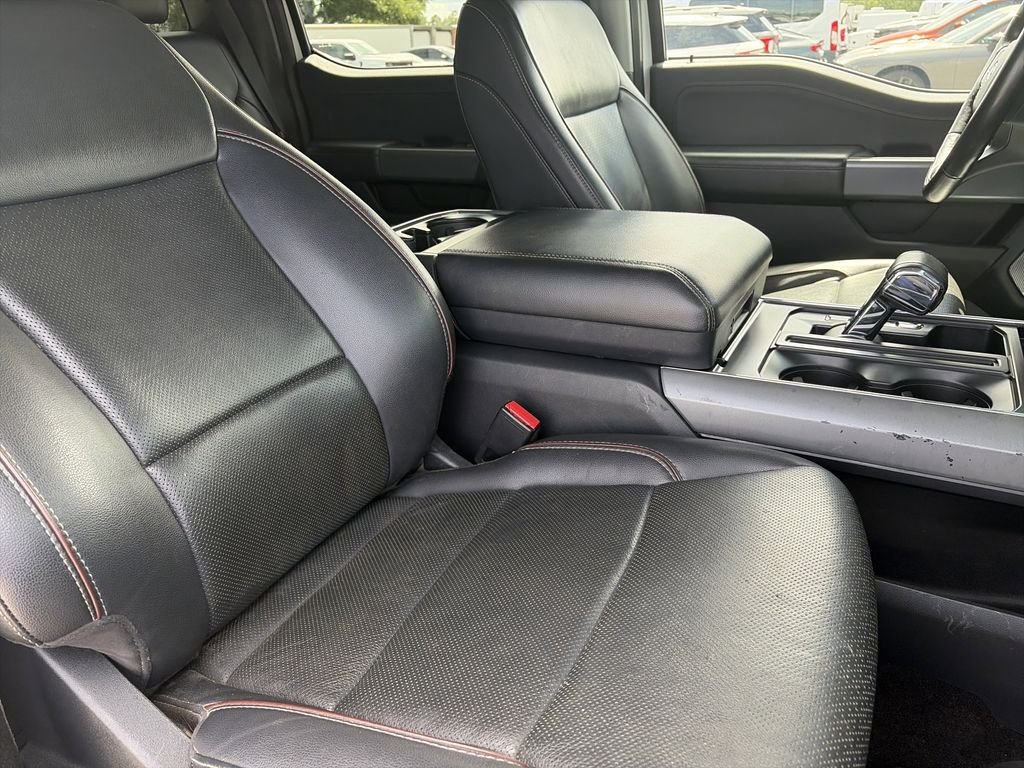 Used 2021 White Ford Lariat image 32
