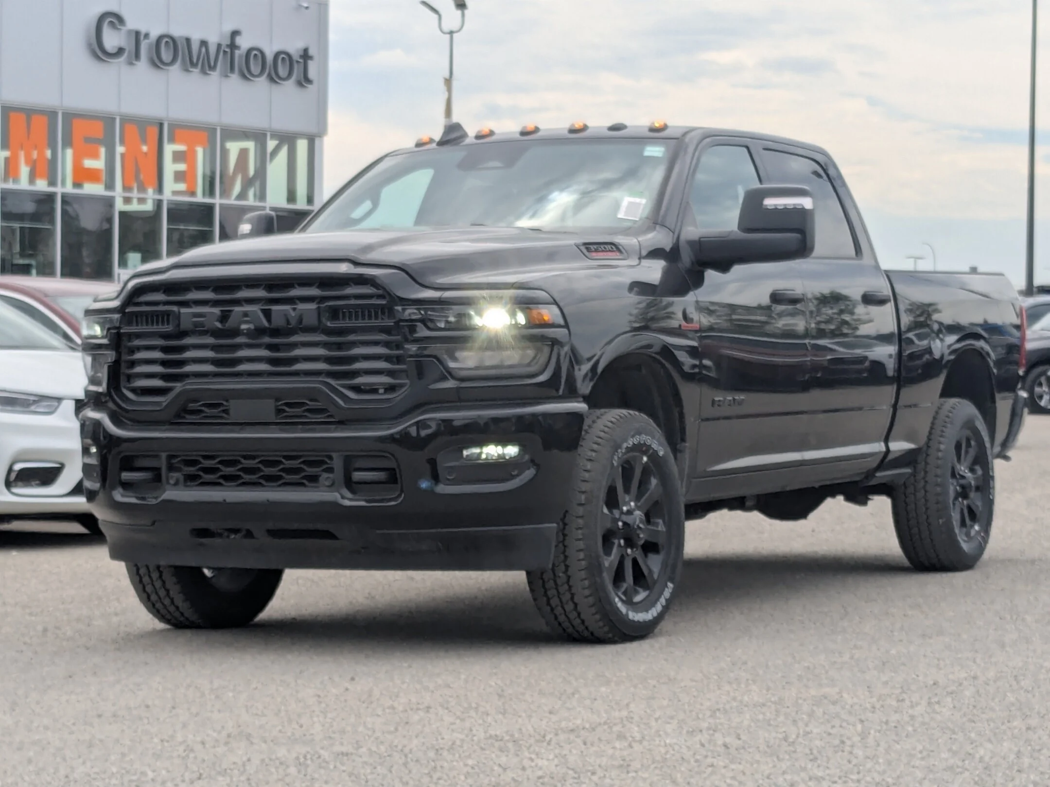 New 2026 Black RAM Big Horn - - Night Edition - Level 2 Plus Grp - 5th Wheel/Gooseneck Prep - NAV & More! image 4