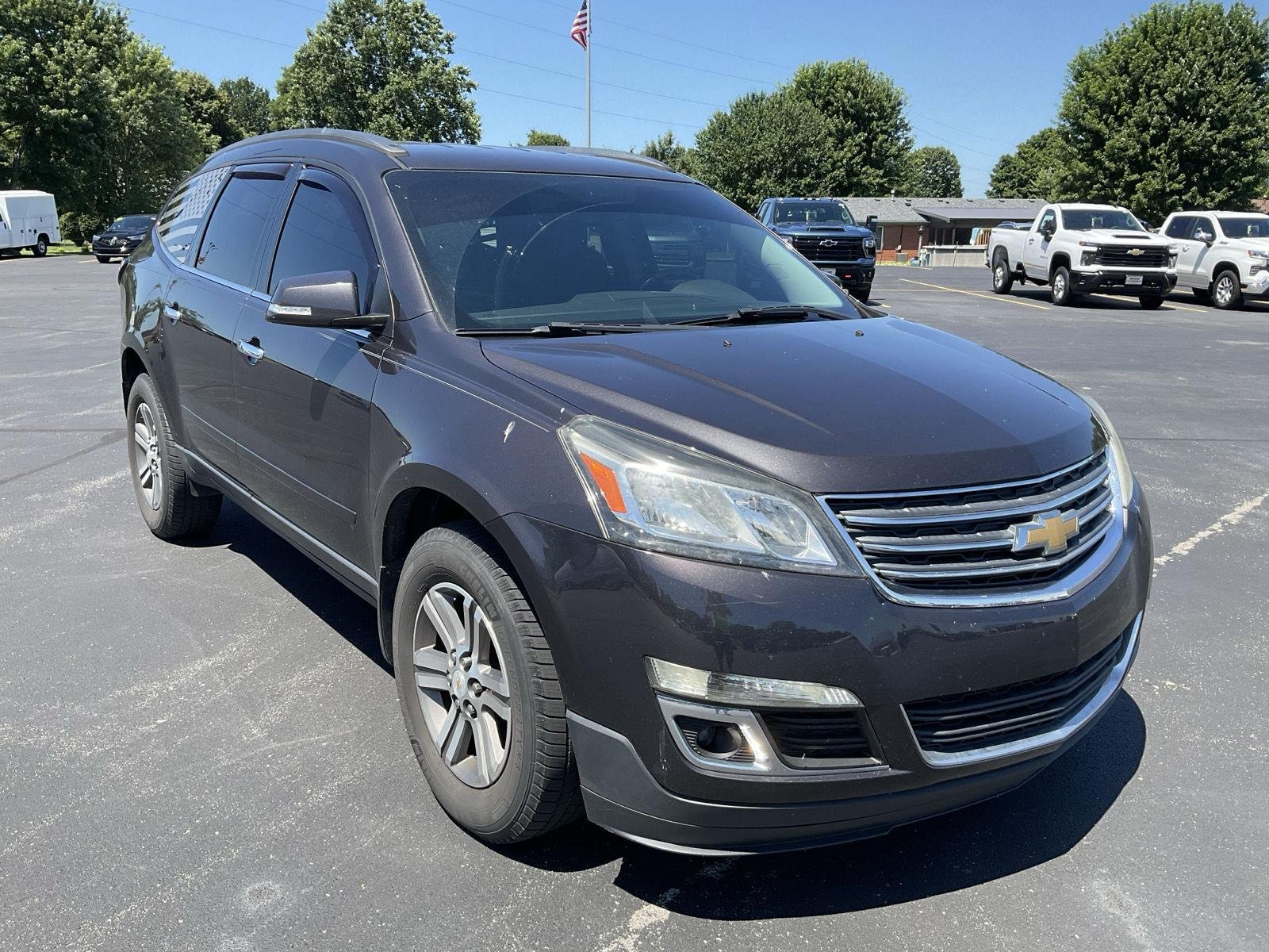 Used 2017 Tungsten Metallic Chevrolet LT image 3