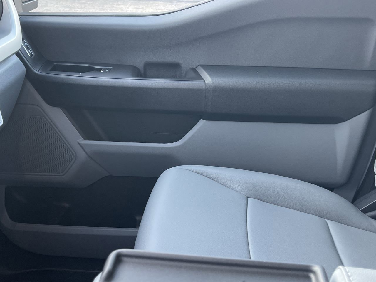 New 2026 Oxford White Ford XL image 20