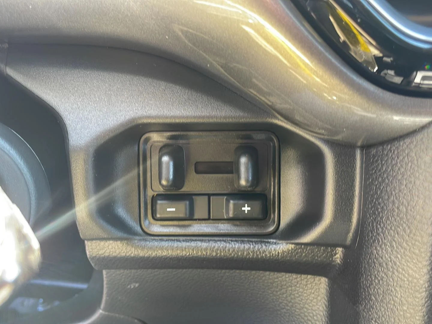 New 2026 Marsh Gray Ford XLT image 23