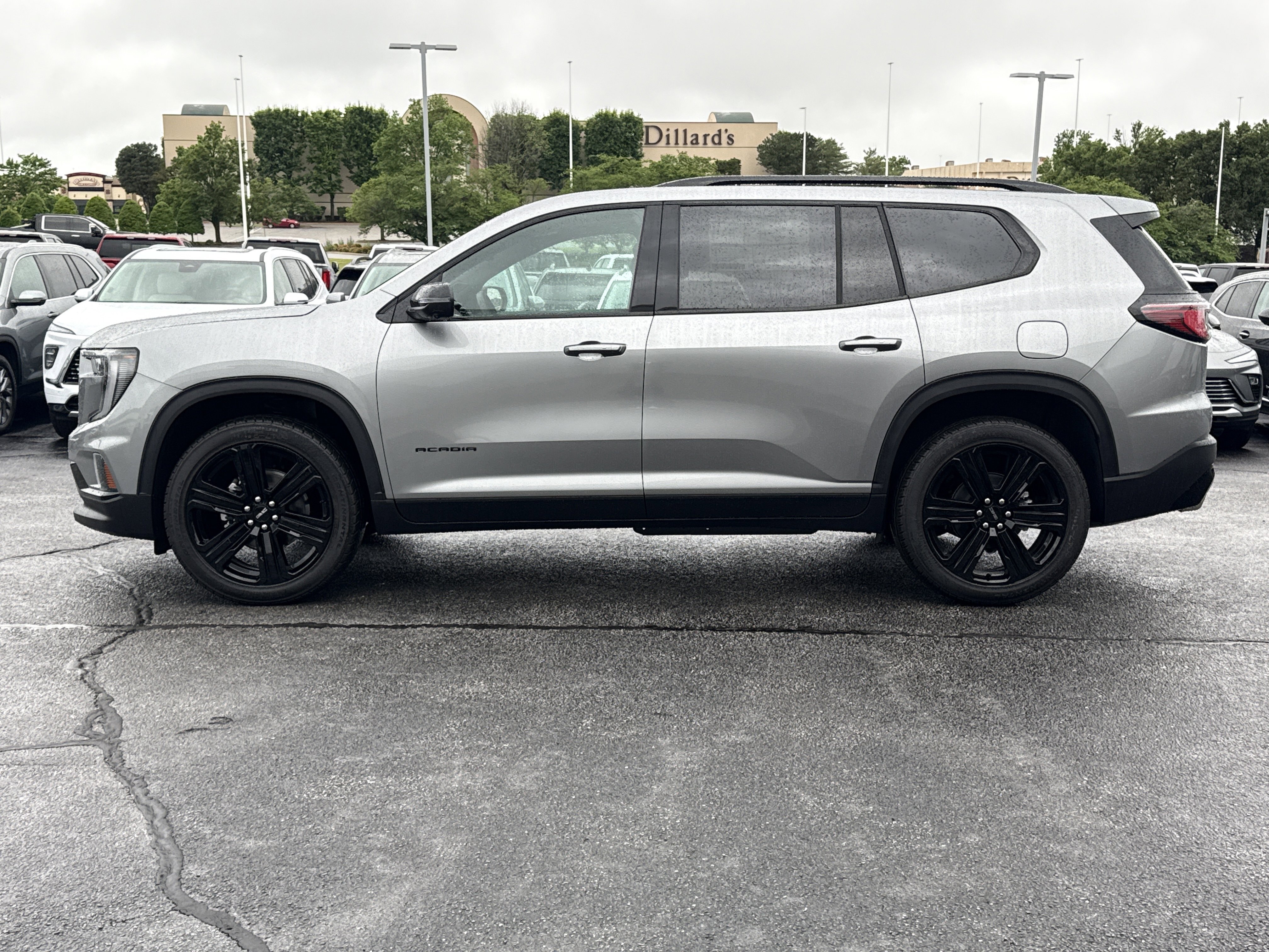 2026 GMC Acadia Elevation - Photo 14