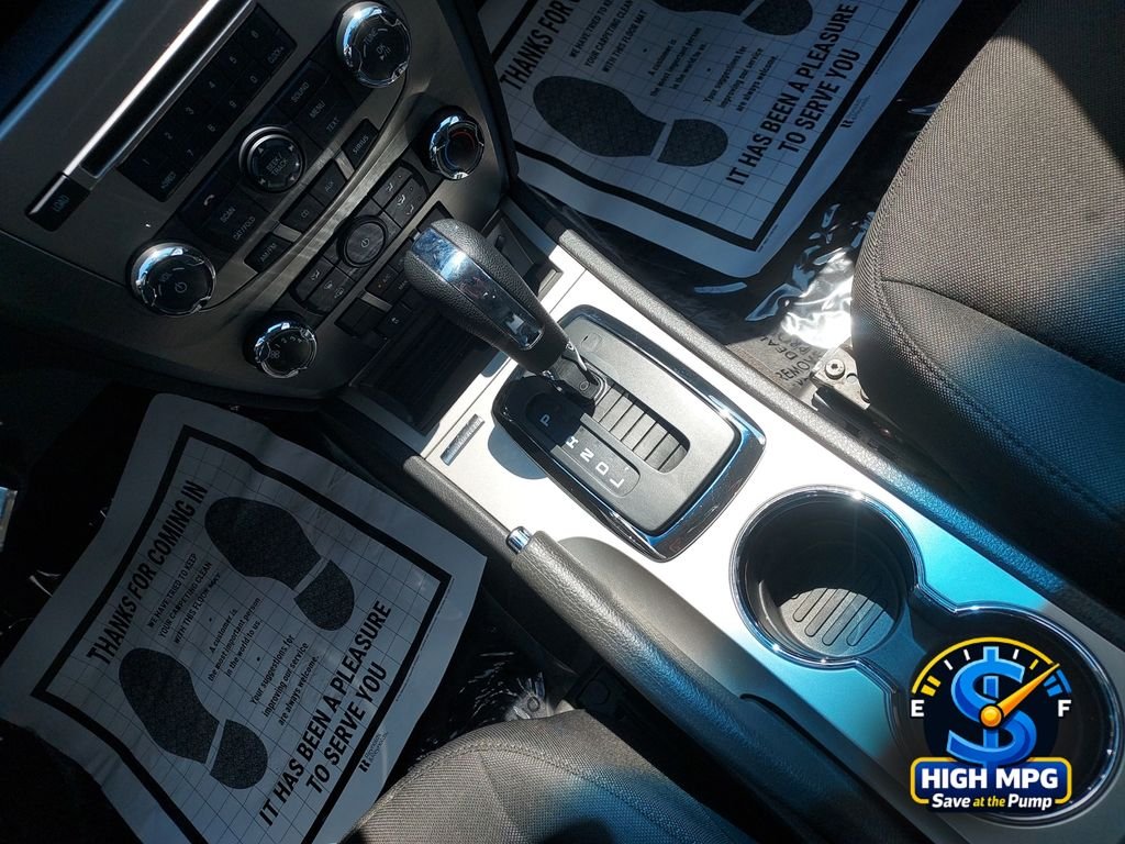 Used 2010 Gray Ford SE image 14