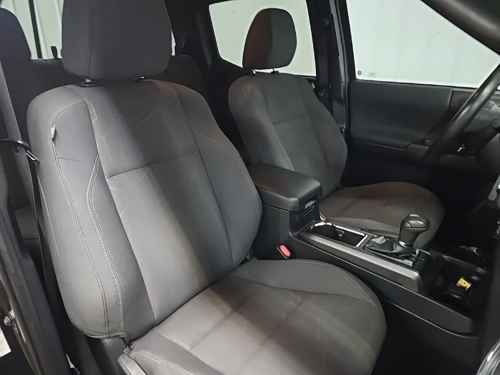 2019 Toyota Tacoma TRD Off Road - Photo 14