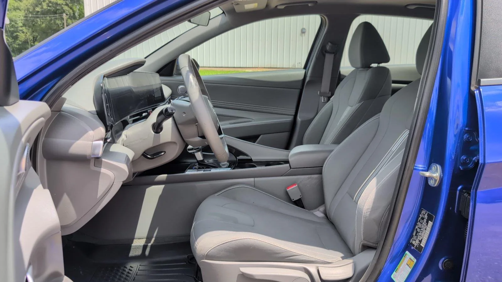 Used 2025 Intense Blue Hyundai SEL Convenience image 13