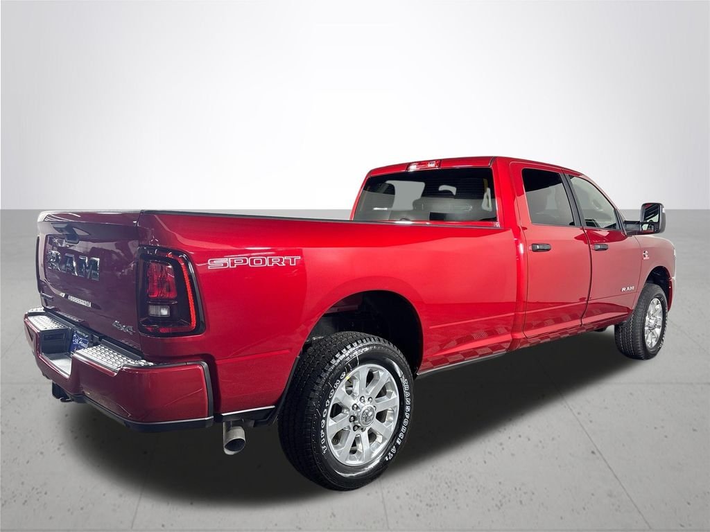 New 2026 Molten Red Pearl-Coat Exterior Paint RAM Big Horn image 6