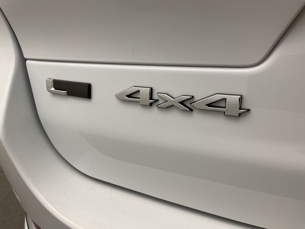 Certified Used 2021 White Jeep Overland image 10