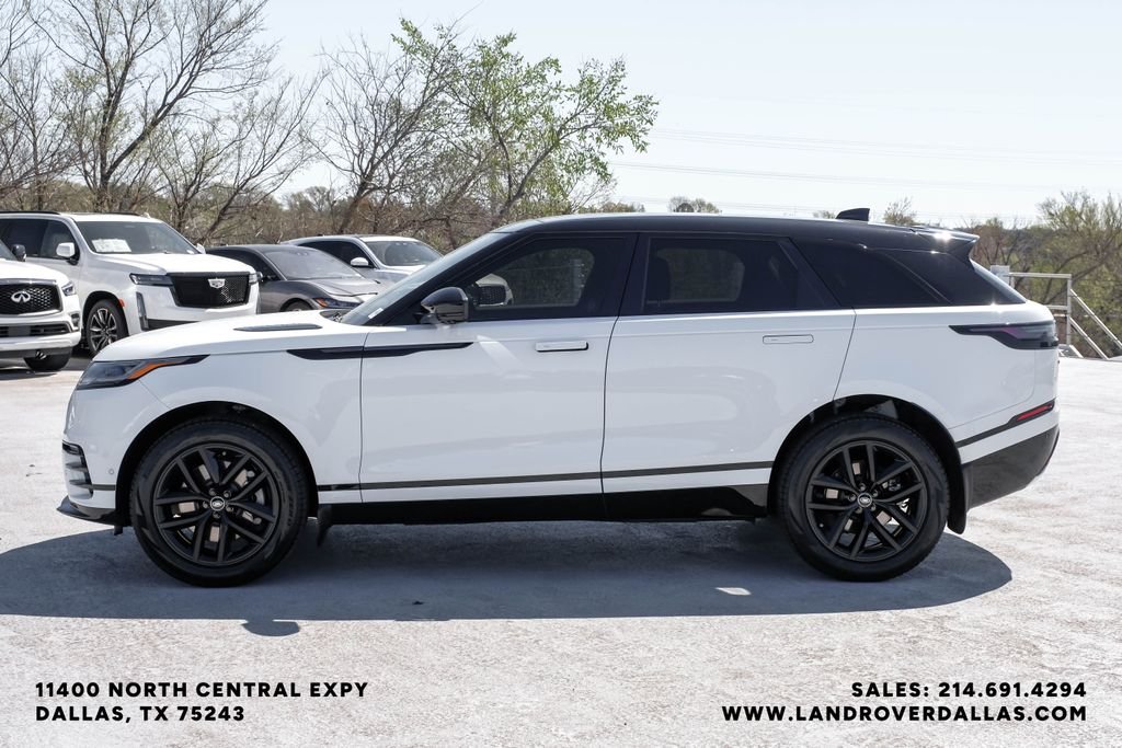 Used 2026 White Land Rover Dynamic SE image 11