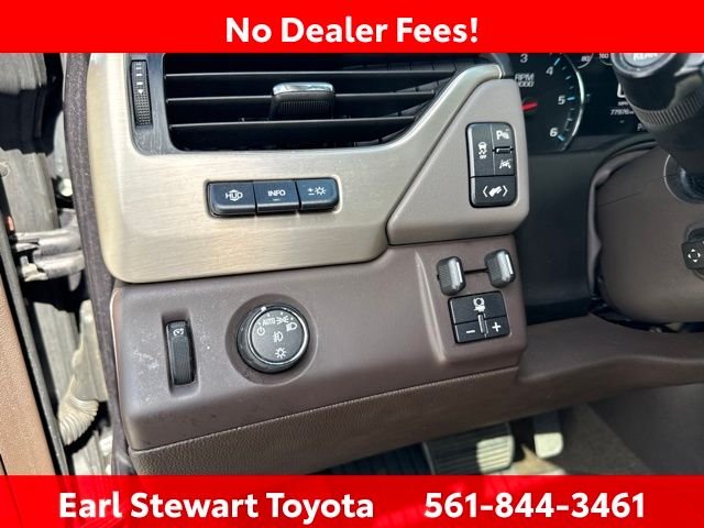 Used 2017 Silver GMC Denali image 28