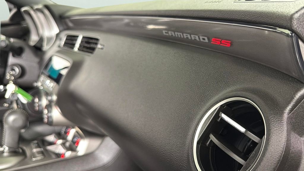 Used 2010 Black Chevrolet 2SS image 30
