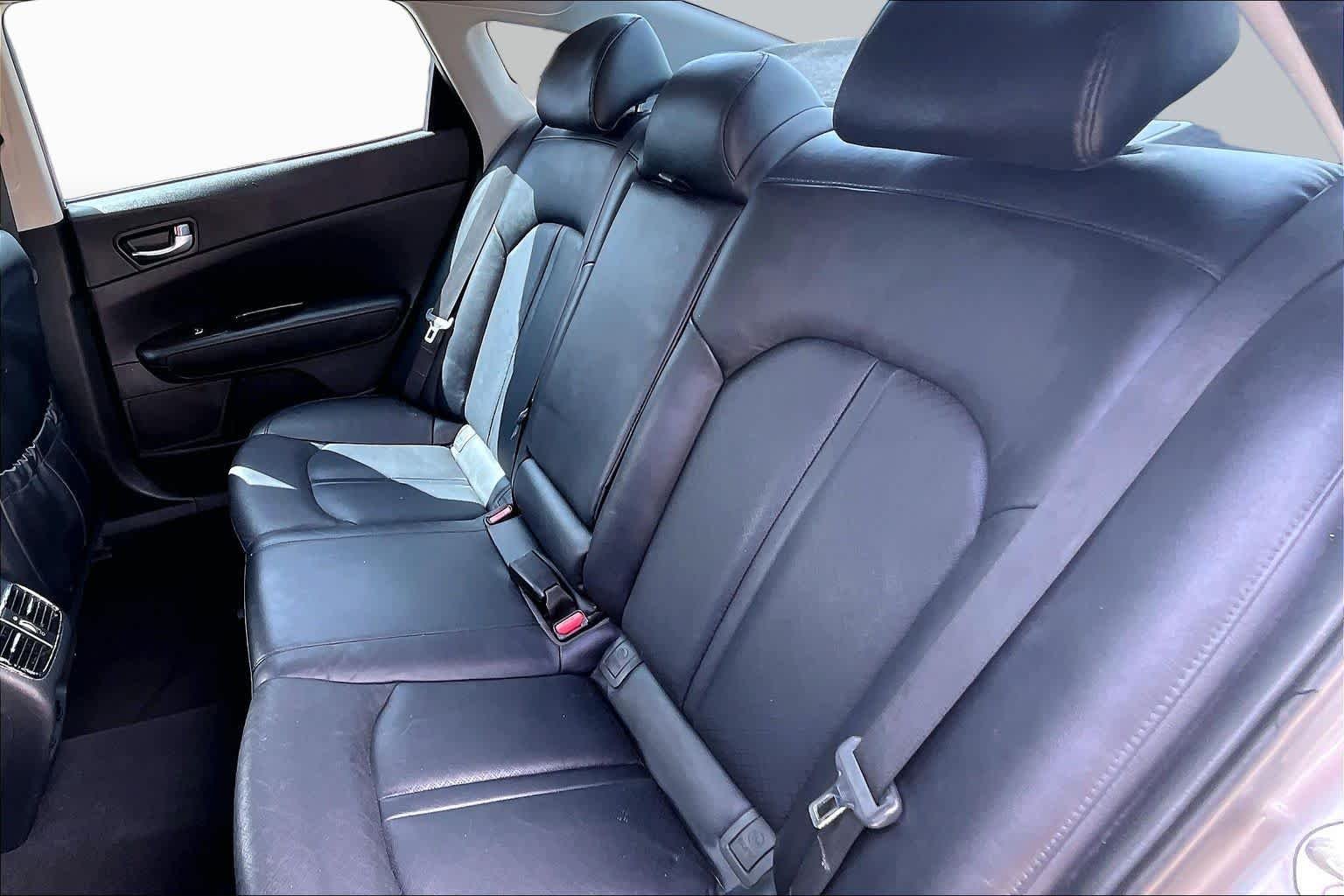 Used 2016 Titanium Gray Kia EX image 16