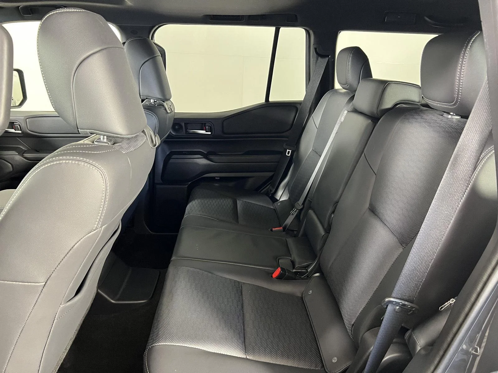Used 2025 Underground Toyota Base image 19