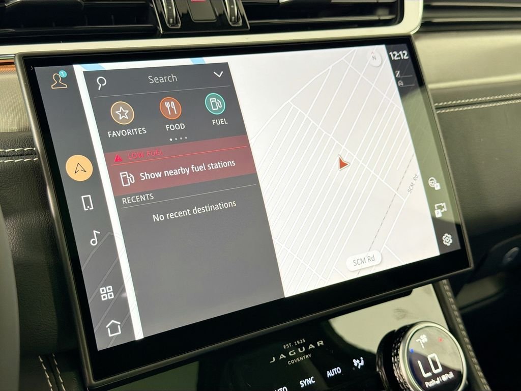 2026 Jaguar F-Pace R-Dynamic S - Photo 13