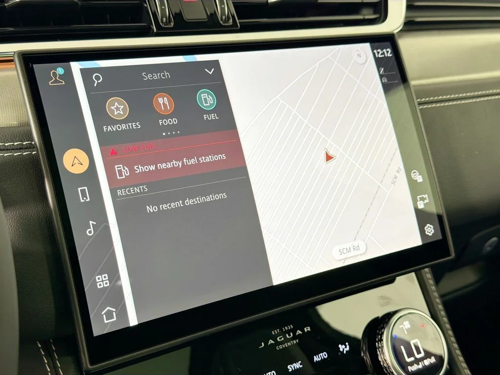2026 Jaguar F-Pace R-Dynamic S - Photo 13