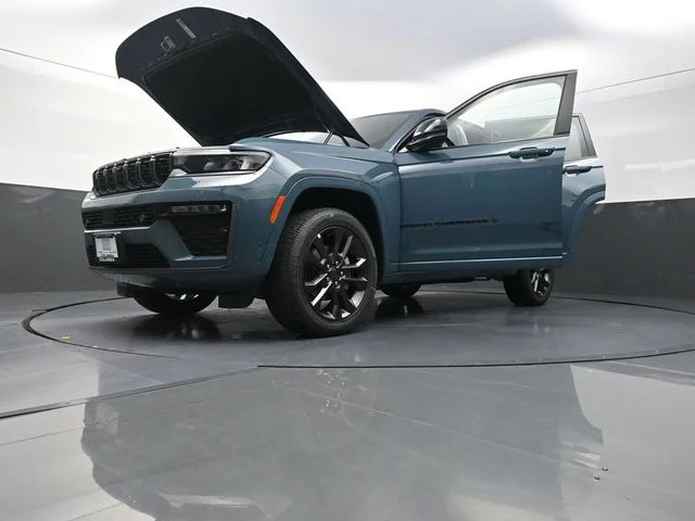 New 2026 Steel Blue Jeep Limited Reserve image 31